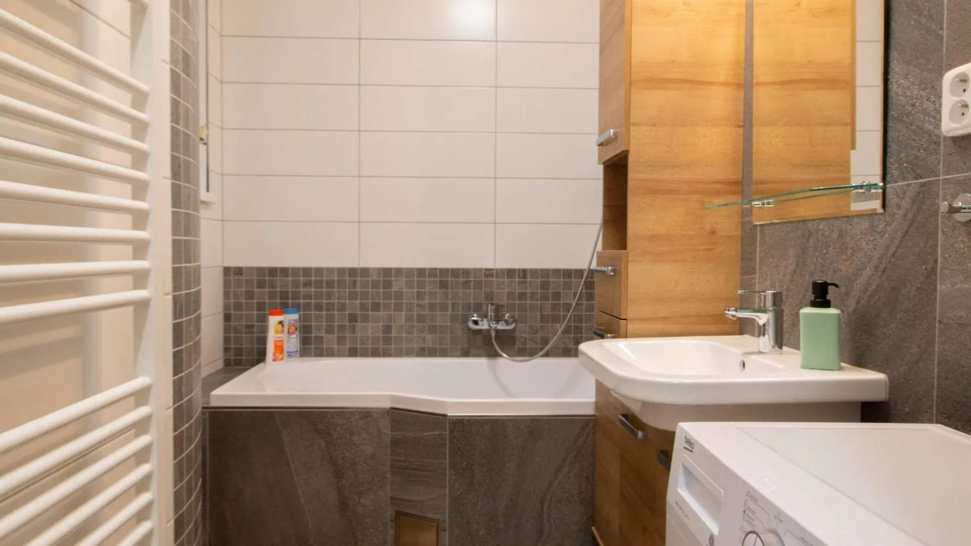 Stay Inn Apartments Ve Smeckah Praag